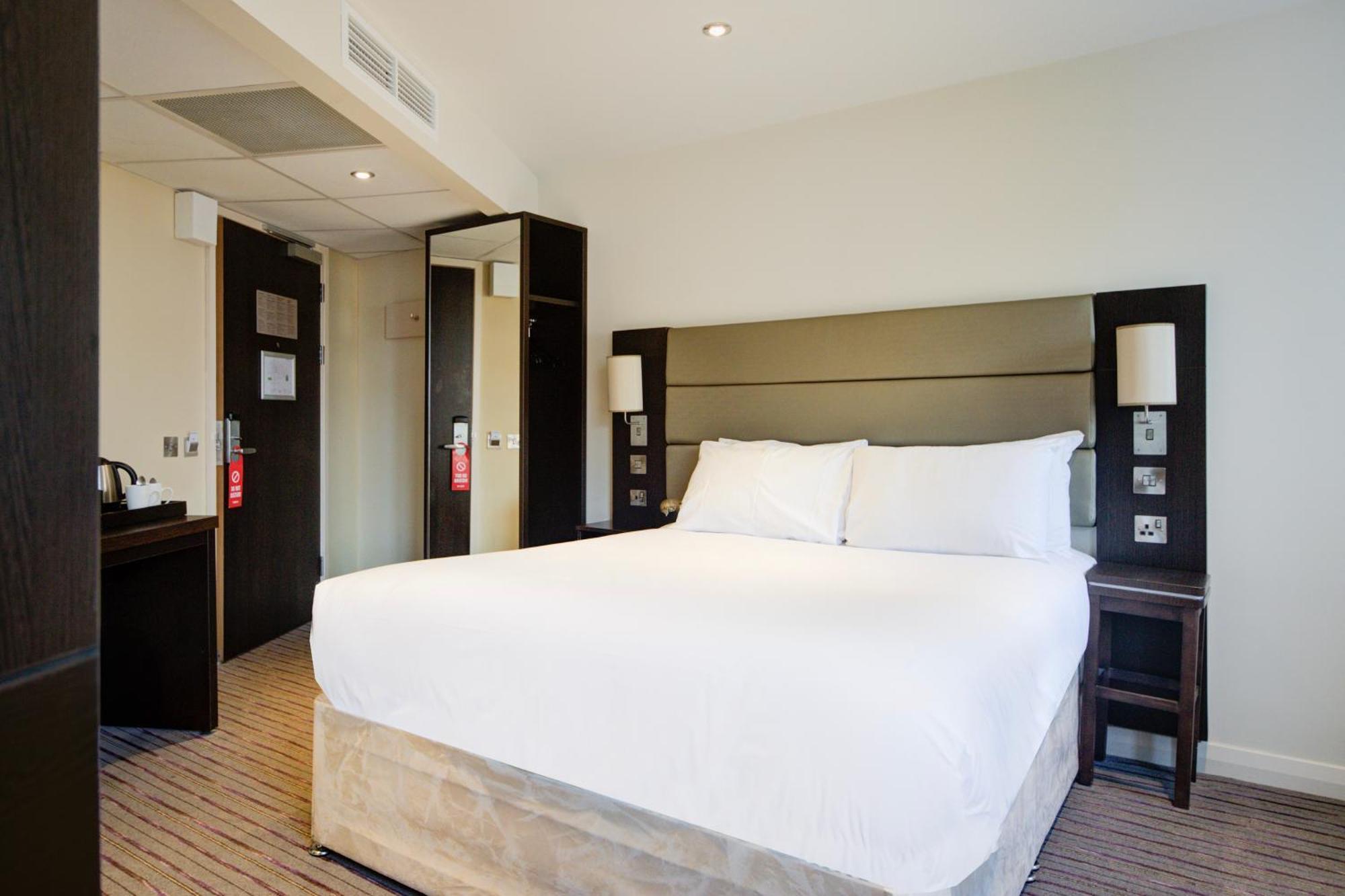 Belvilla Newport City Centre Hotel - Lifestyle المظهر الخارجي الصورة