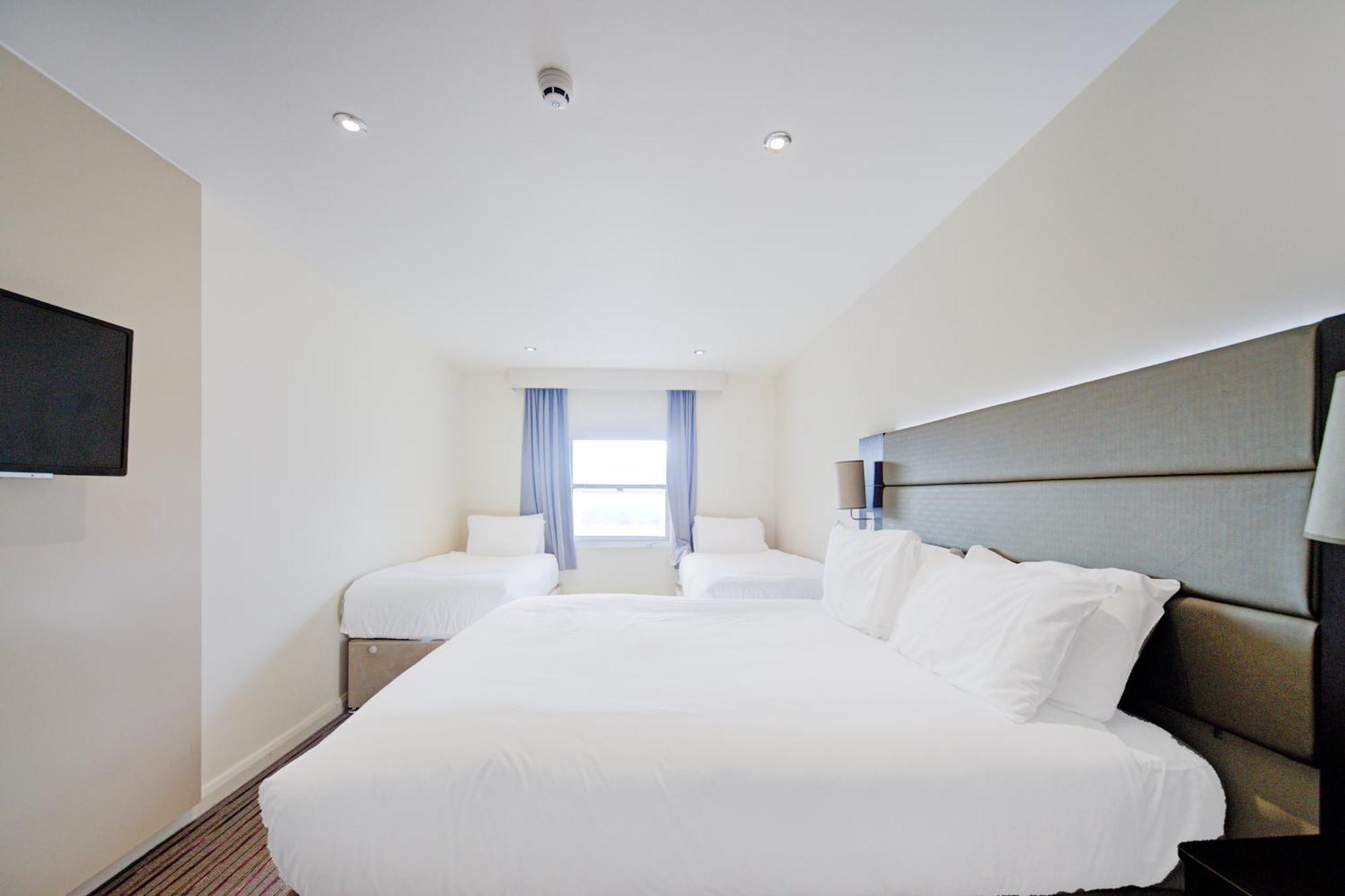 Belvilla Newport City Centre Hotel - Lifestyle المظهر الخارجي الصورة