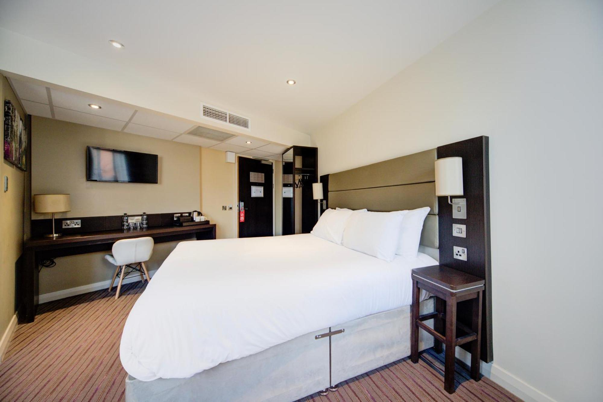 Belvilla Newport City Centre Hotel - Lifestyle المظهر الخارجي الصورة