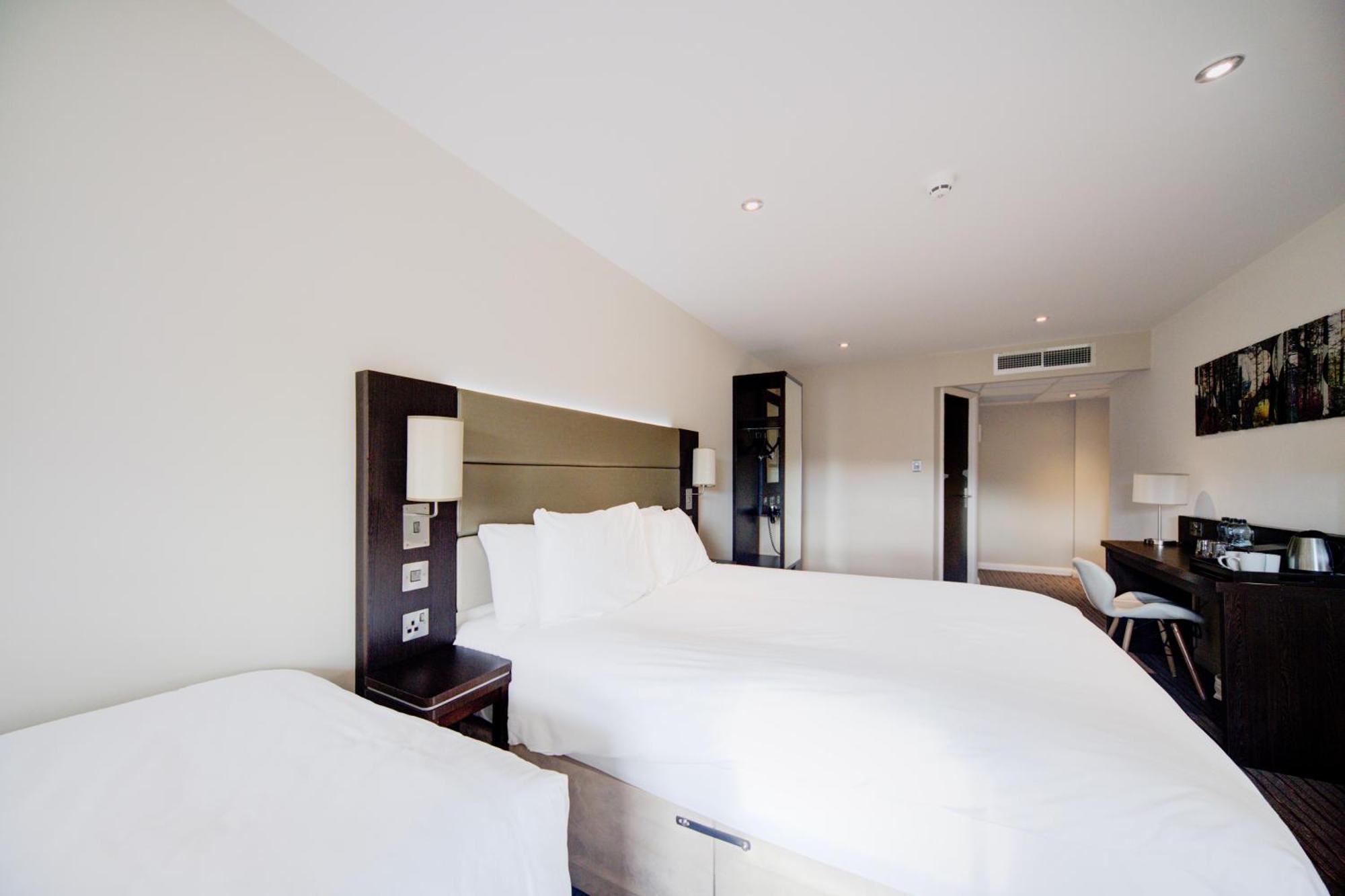 Belvilla Newport City Centre Hotel - Lifestyle المظهر الخارجي الصورة