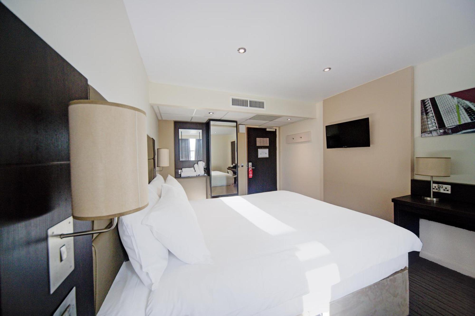 Belvilla Newport City Centre Hotel - Lifestyle المظهر الخارجي الصورة
