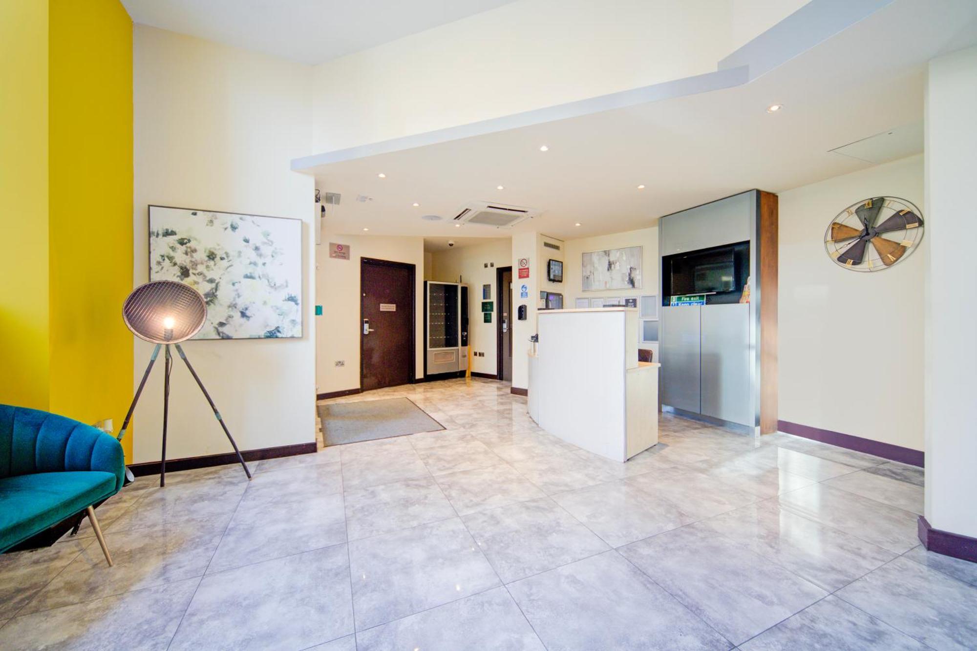 Belvilla Newport City Centre Hotel - Lifestyle المظهر الخارجي الصورة