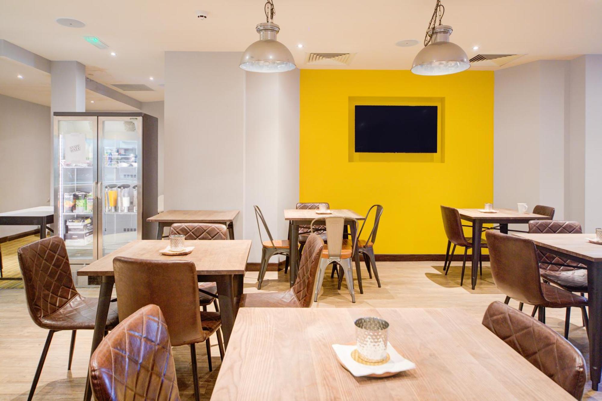 Belvilla Newport City Centre Hotel - Lifestyle المظهر الخارجي الصورة