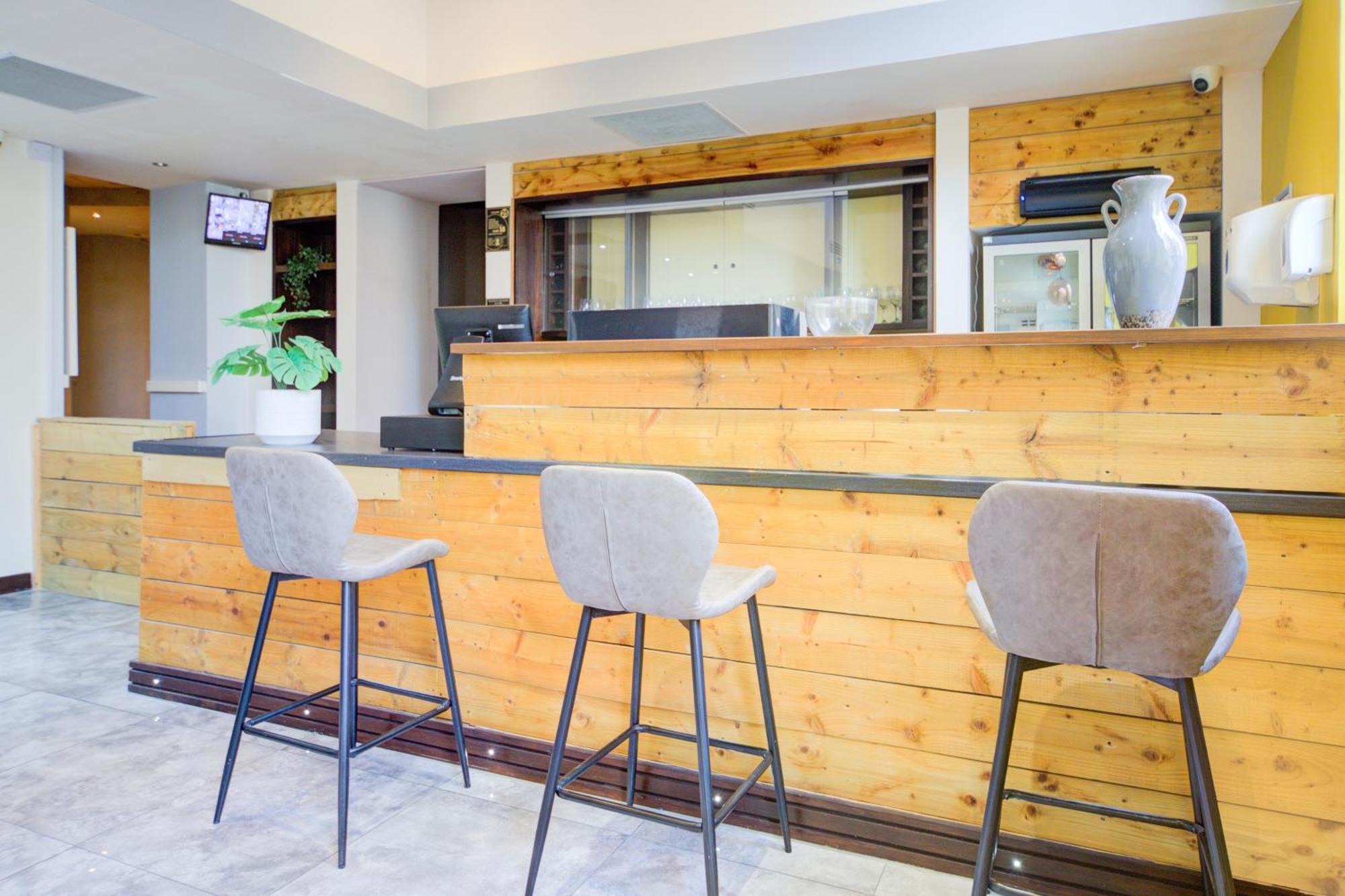 Belvilla Newport City Centre Hotel - Lifestyle المظهر الخارجي الصورة