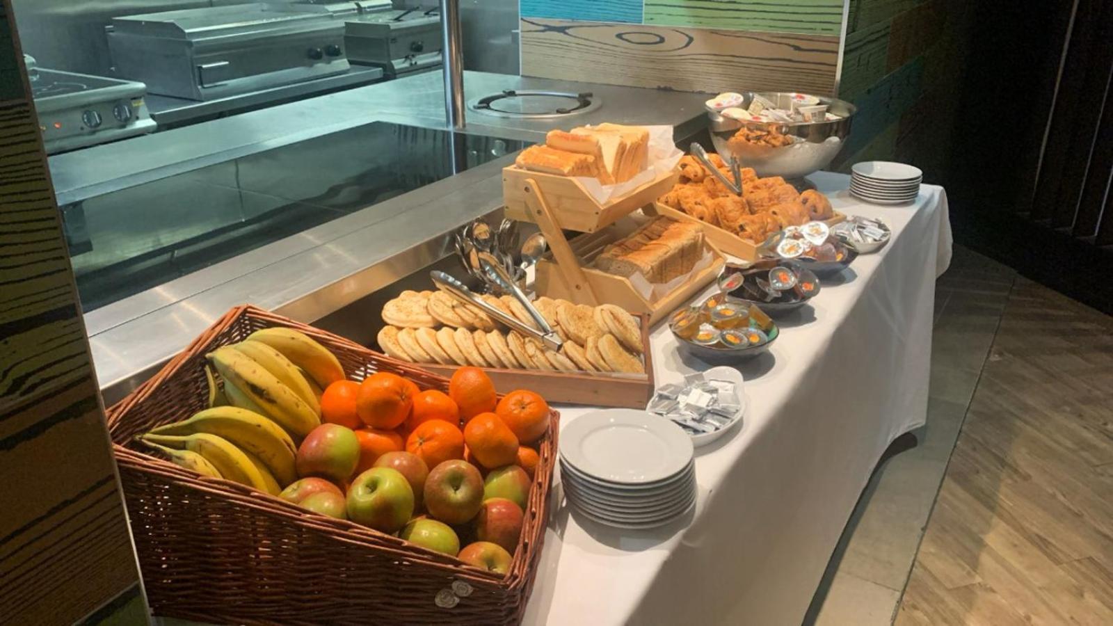 Belvilla Newport City Centre Hotel - Lifestyle المظهر الخارجي الصورة